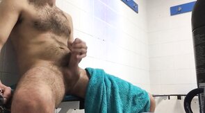 Drying off n wanking my cock at the pool lockerroom